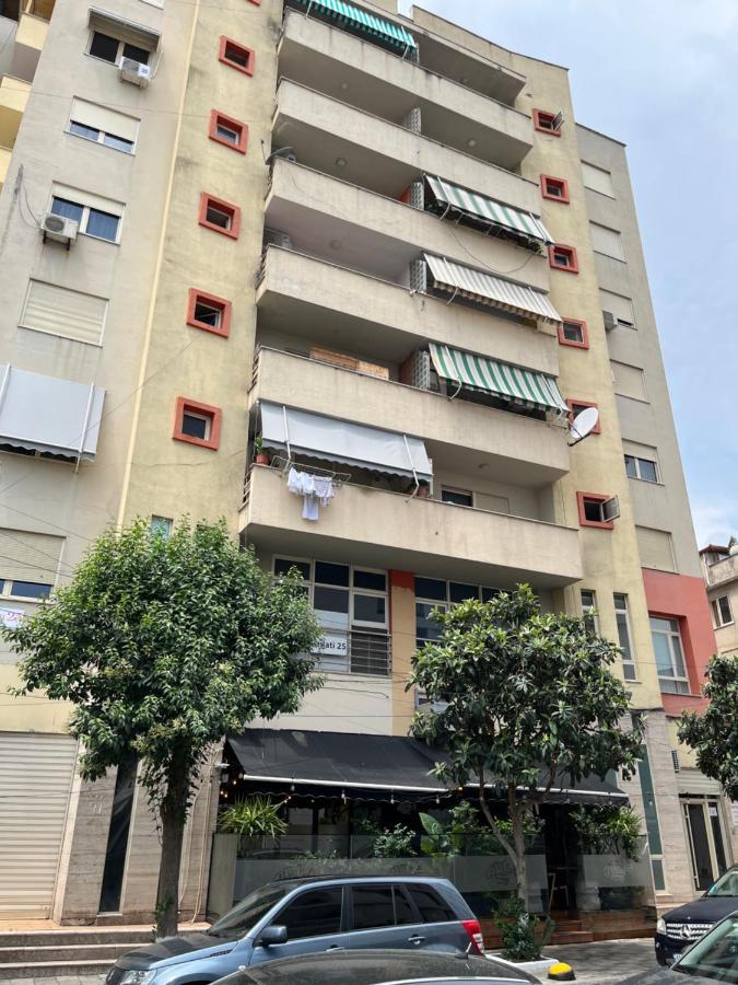 City Center Apartment 1 Tirana Esterno foto